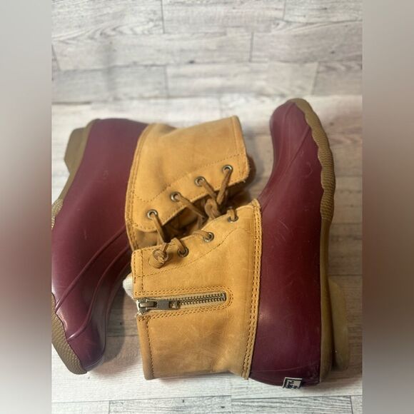 Sperry Duck Boots Dark Red and tan size 7.5 - Picture 9 of 12